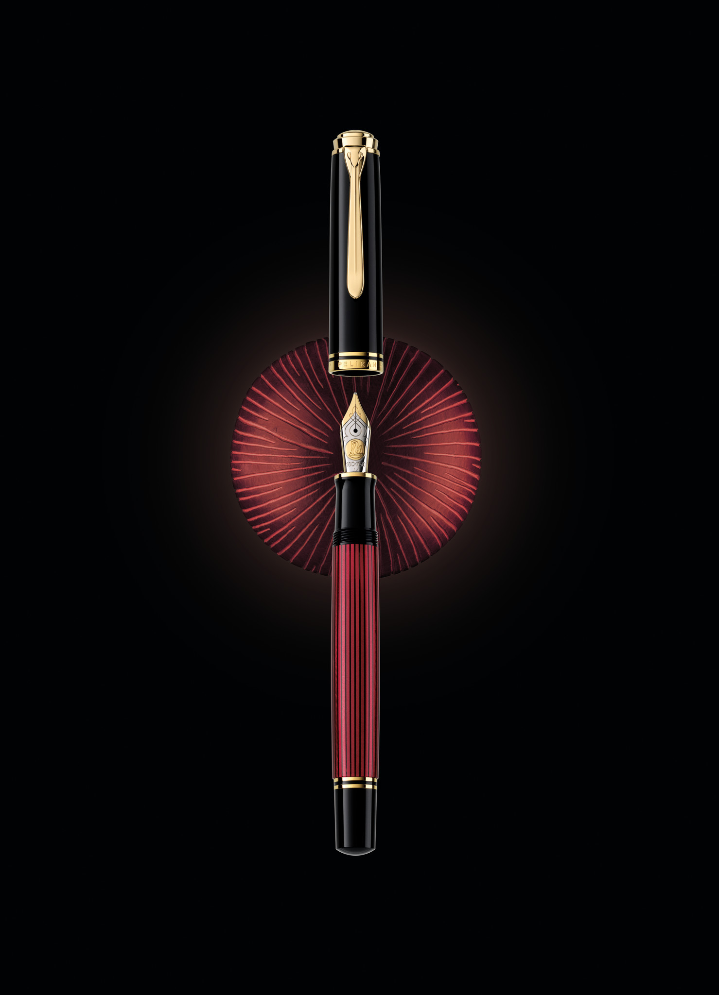 Pelikan Fountain Pen Souverän® 800 Black Red F in a case